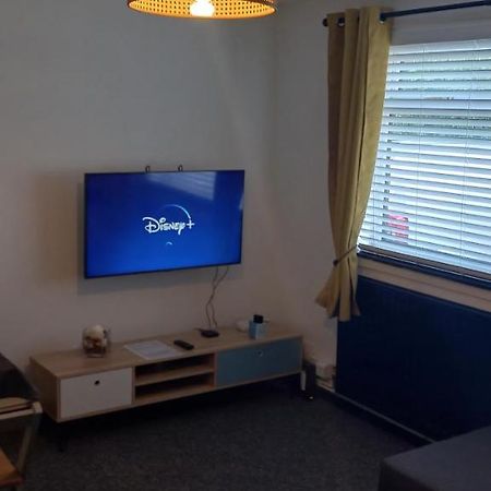6-Min Walk To New Cross Parking Long Stay Discounts 울버햄프턴 외부 사진